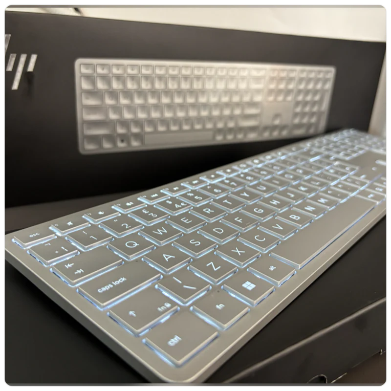 HP 970 Programmable Wireless Bluetooth Backlit Keyboard